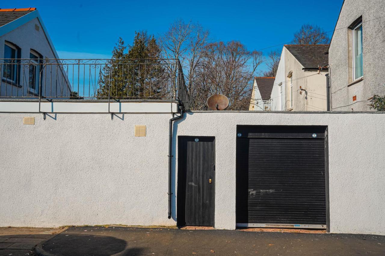 Private And Spacious 2 Bedroom House - Free Parking! Cardiff Eksteriør bilde